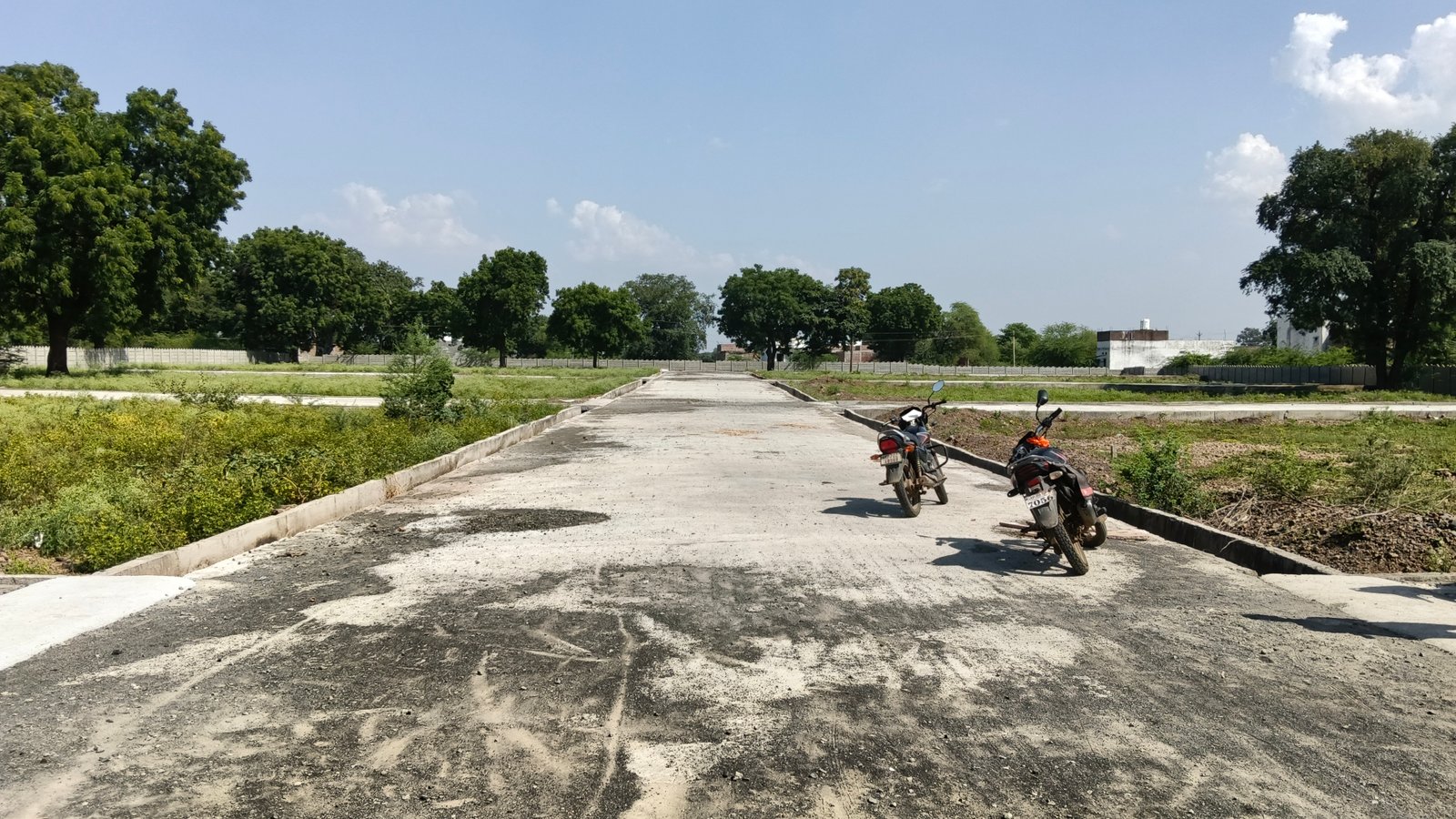 Commercial plot resident 3